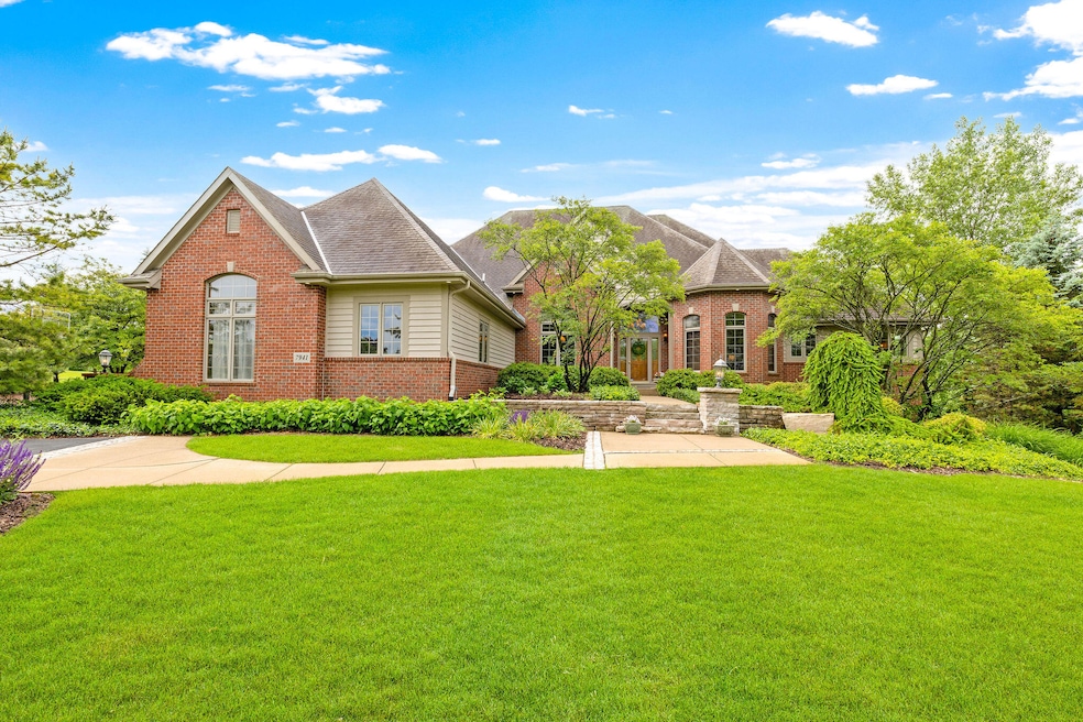 7941 W Rolling Field Dr