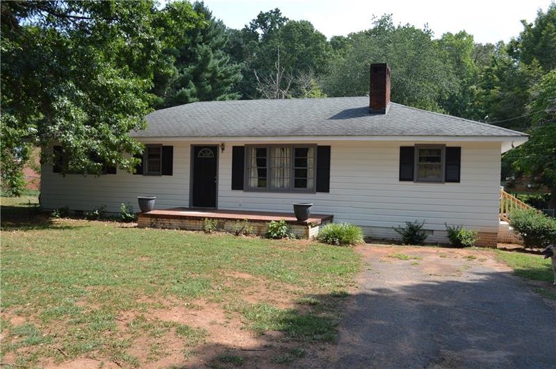 213 E Felton Rd, Cartersville, GA 30121 - photo 1