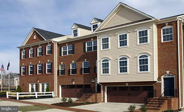 15333 Tewkesbury Place, Upper Marlboro, MD 20774 - photo 1