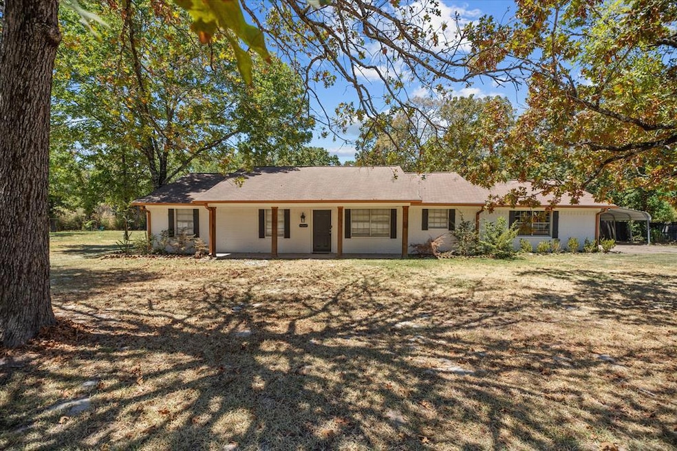 1252 Edgewood Cir, Lufkin, TX 75904 - photo 1