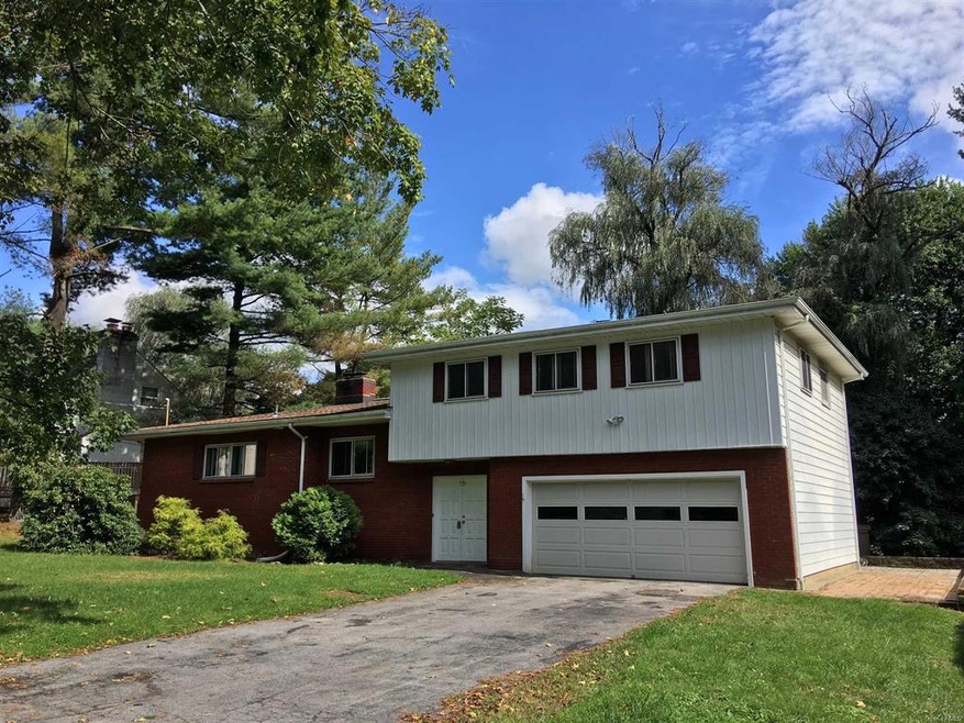 19 Miron Dr unit 1, Poughkeepsie, NY 12603 - photo 1