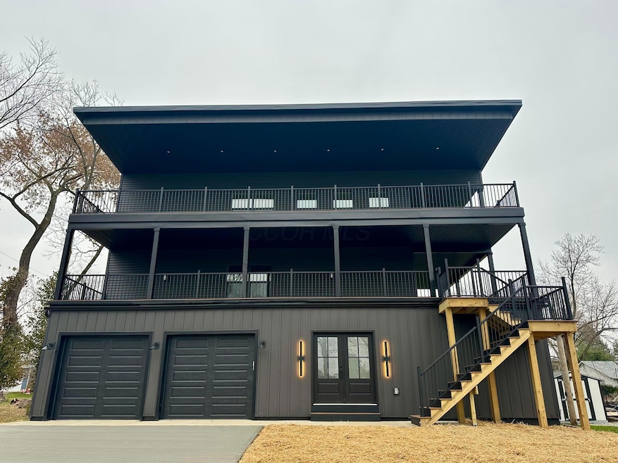 557 Lexington Ave, Harbor Hills, OH 43076 - photo 1