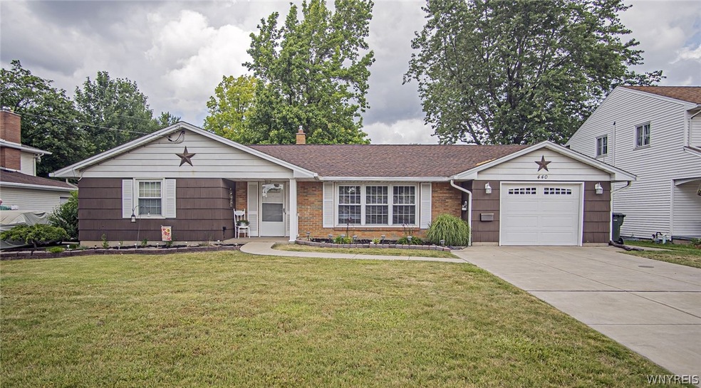 440 Meadow Dr, North Tonawanda, NY 14120 - photo 1