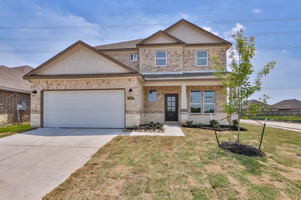 Stunning 5 bed 3.5 bath home in Kendall Lakes.