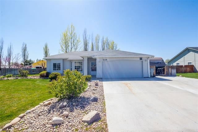 7029 E Canterbury Ln, Nampa, ID 83687 - photo 1