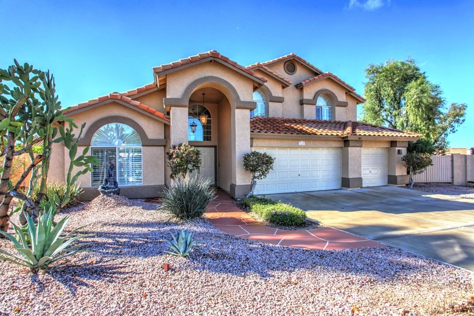 Hello Curb Appeal