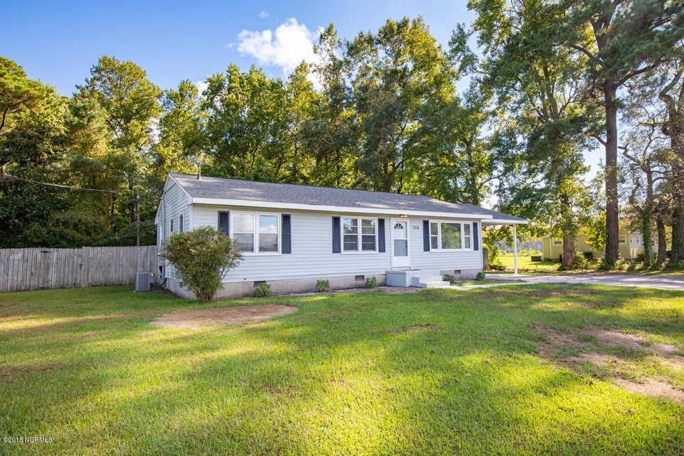 706 Country Club Rd, Jacksonville, NC 28546 - photo 1