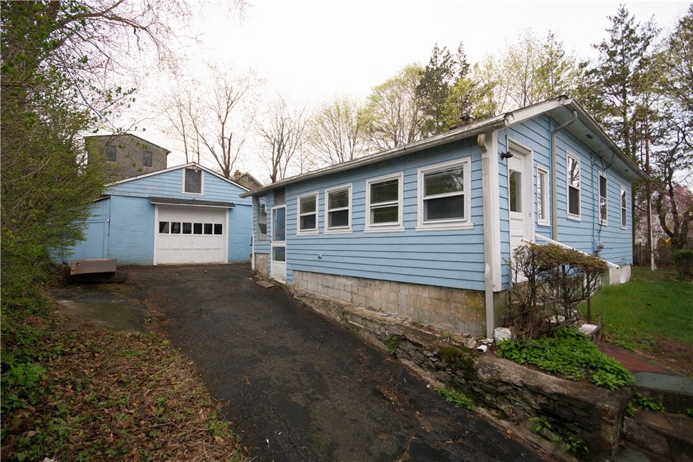 36 Munro Ave, Warren, RI 02885 - photo 1
