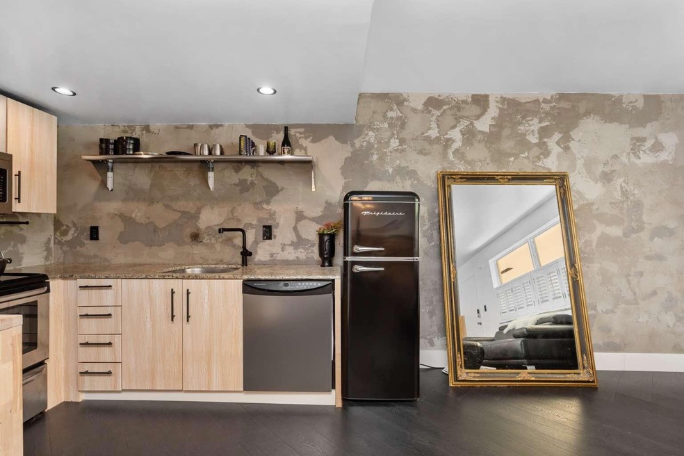 651 NE 60th St unit 22, Miami, FL 33137 - photo 1