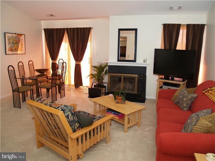 119 Commonwealth Ct unit 12, Princeton, NJ 08540 - photo 1