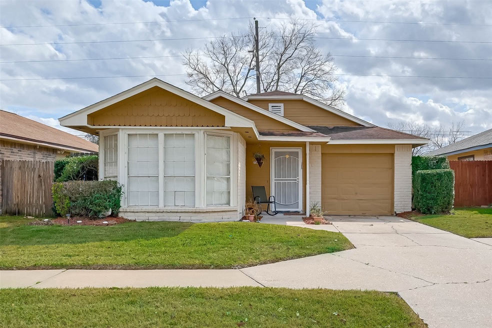 7423 Greenyard Dr, Houston, TX 77086 - photo 1