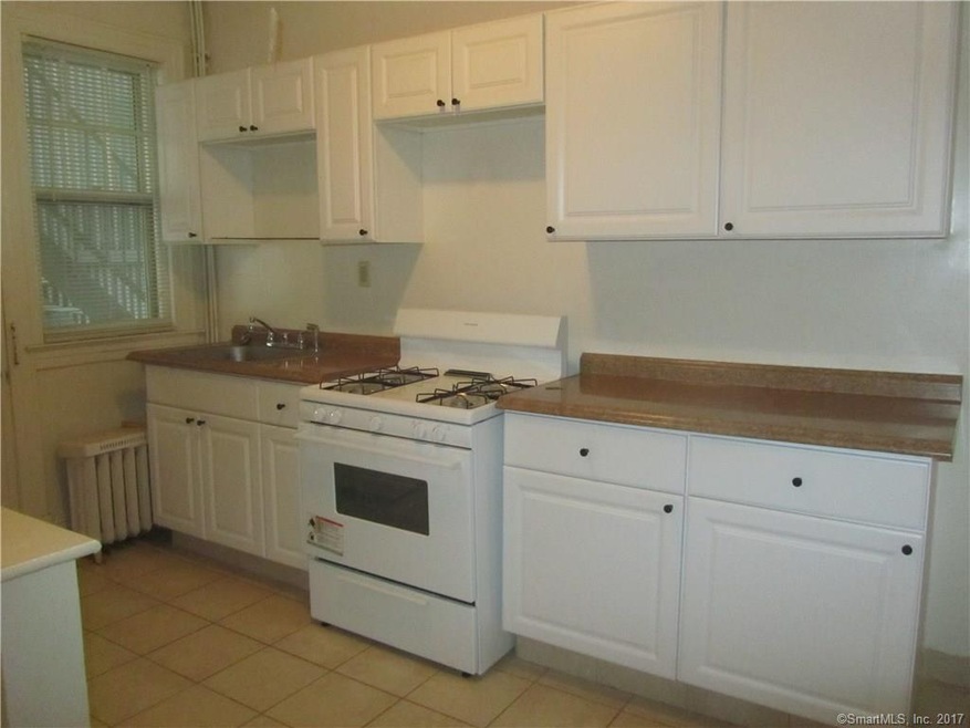 700 Farmington Ave unit B-4, West Hartford, CT 06119 - photo 1