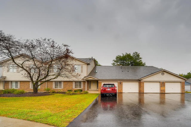 1527 Commodore Ln unit 6, Schaumburg, IL 60193 - photo 1