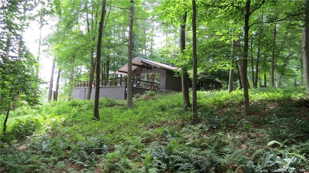 52 Weatogue Rd, Salisbury, CT 06068 - photo 1