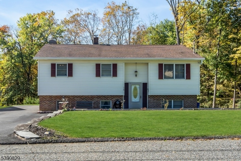 15 Henderson St, Oxford, NJ 07863 - photo 1