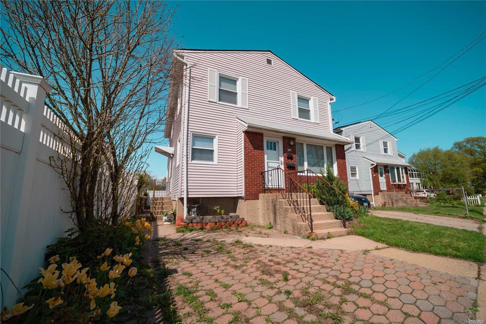 494 Atlantic Ave unit Upper, Oceanside, NY 11572 - photo 1