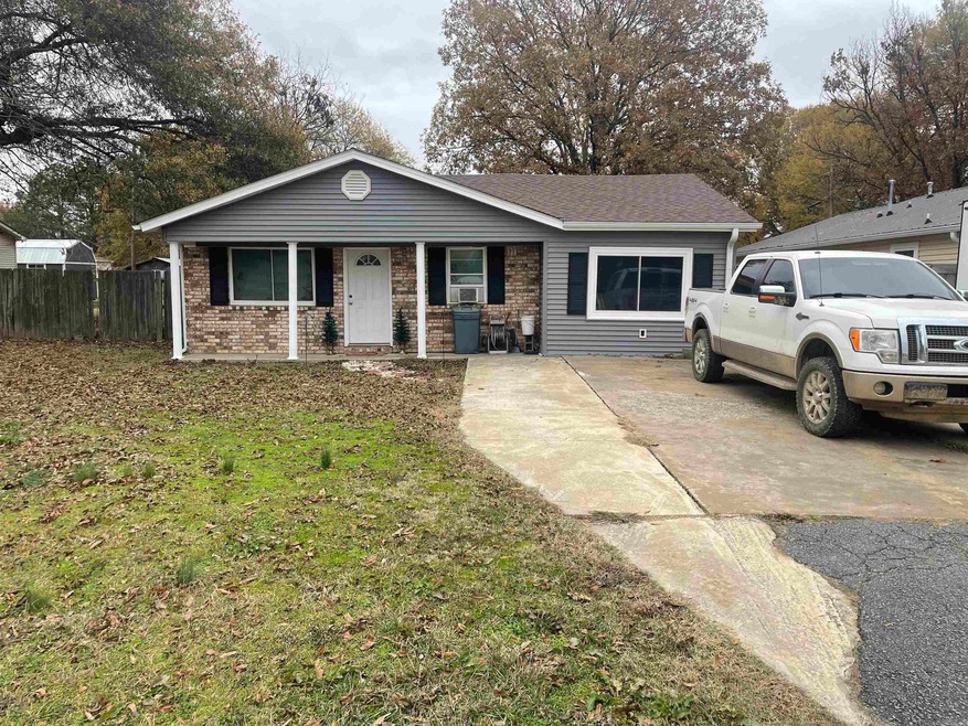 1409 S Wood St, Stuttgart, AR 72160 - photo 1