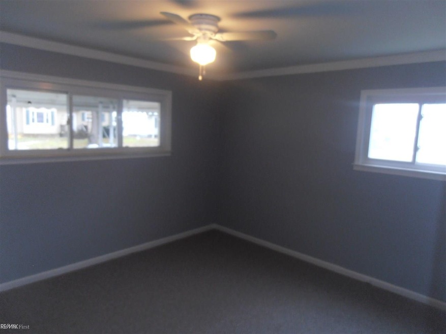 16727 Sarmorr St, Roseville, MI 48066 - photo 1