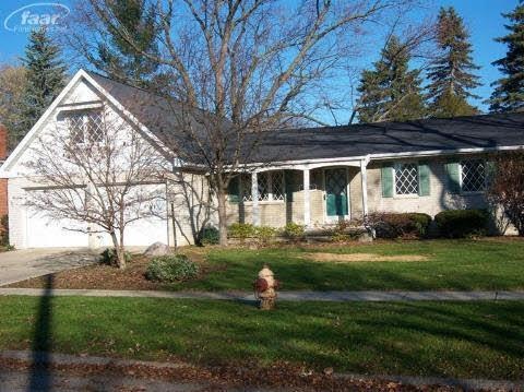 1029 Clearview Dr, Flushing, MI 48433 - photo 1
