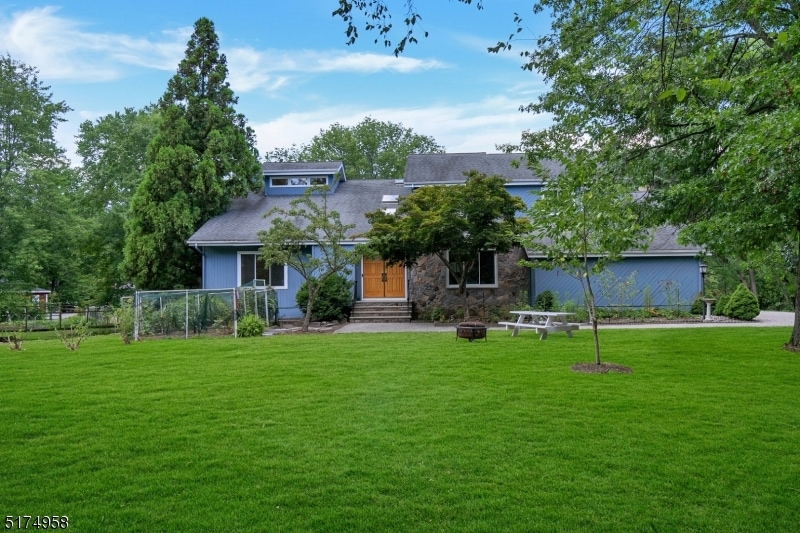 11 Maple Run, Basking Ridge, NJ 07920 - photo 1