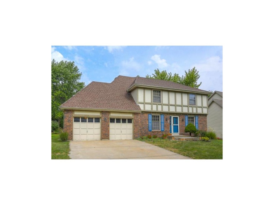 8344 Alden St, Lenexa, KS 66215 - photo 1