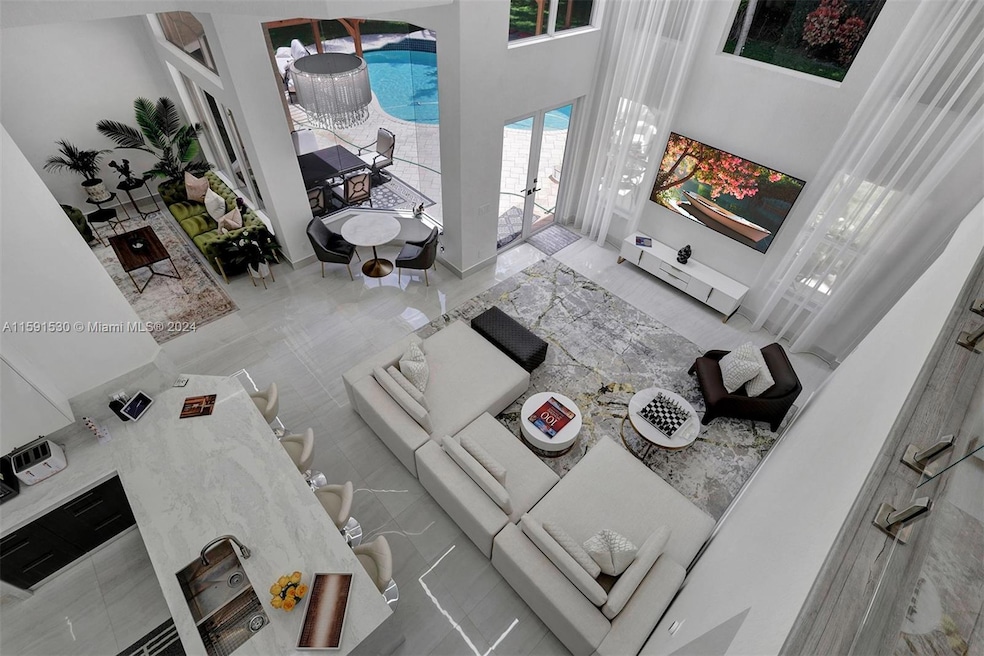 11099 Canary Island Ct, Plantation, FL 33324 - photo 1