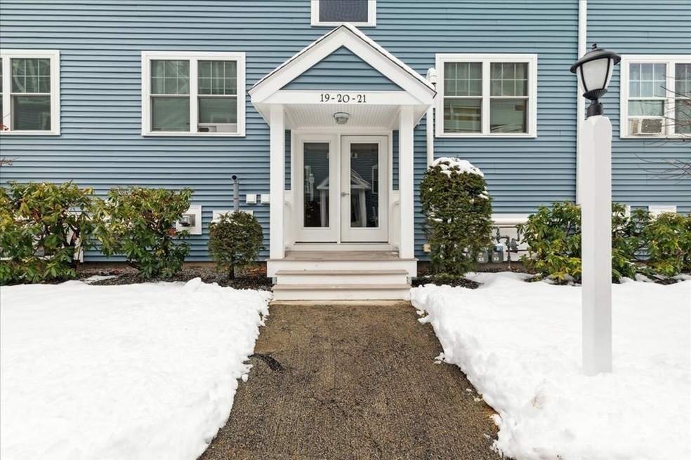 312 Water St unit 19, Lawrence, MA 01841 - photo 1