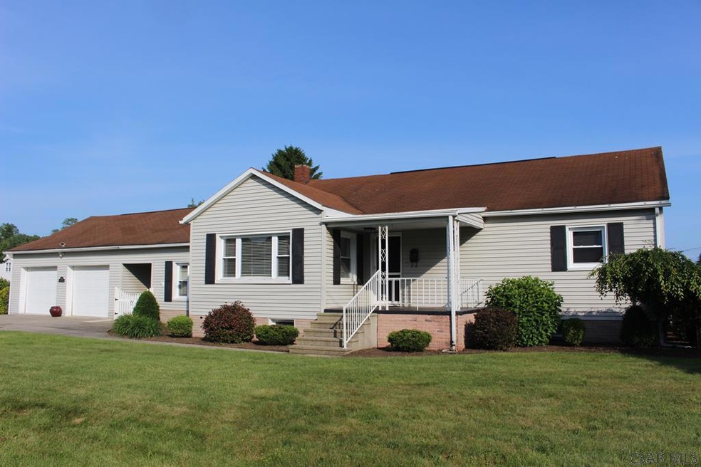 1711 Dundee Ln, Johnstown, PA 15905 - photo 1