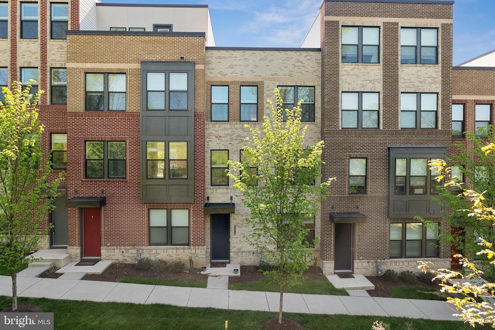 Sold $425,000