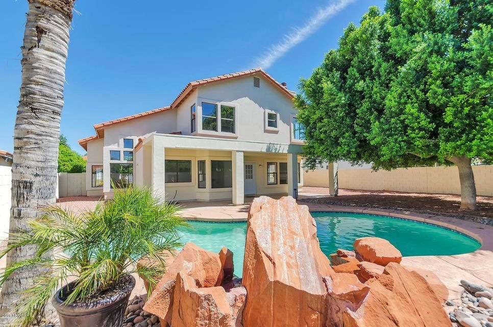 12370 N 54th Dr-large-026-20-Backyard-15