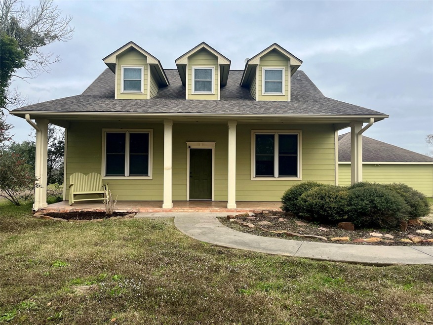 5459 Mustang Rd, Alvin, TX 77511 - photo 1