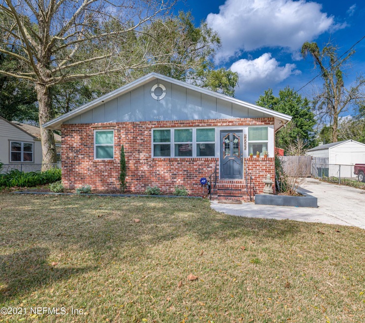 4627 Cedarwood Rd, Jacksonville, FL 32210 - photo 1
