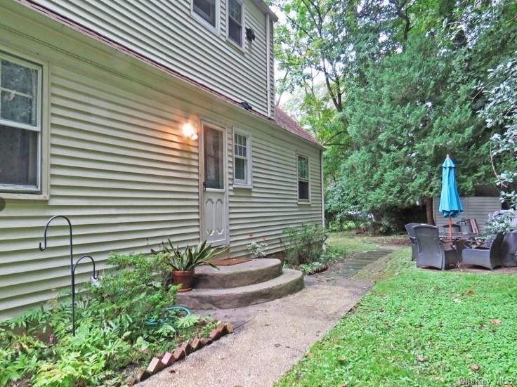 300 Warburton Ave unit 2, Hastings On Hudson, NY 10706 - photo 1