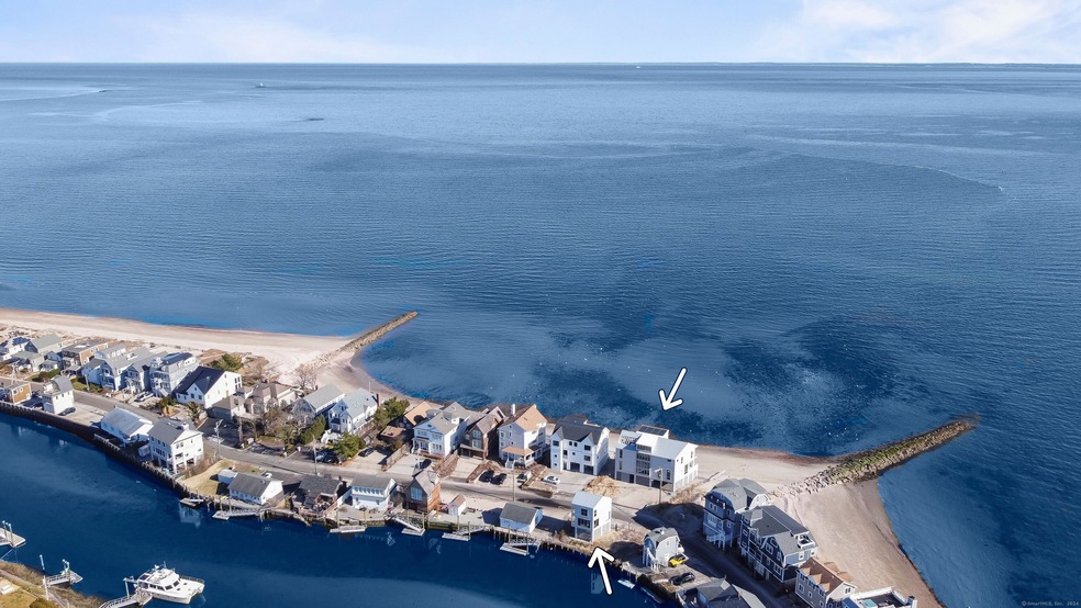 2115 Fairfield Beach Rd, Fairfield, CT 06824 - photo 1