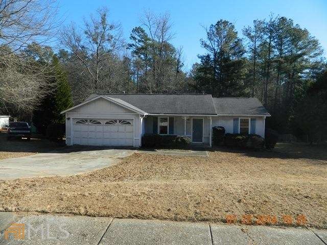 1592 Picadilly Ct NE, Conyers, GA 30013 - photo 1