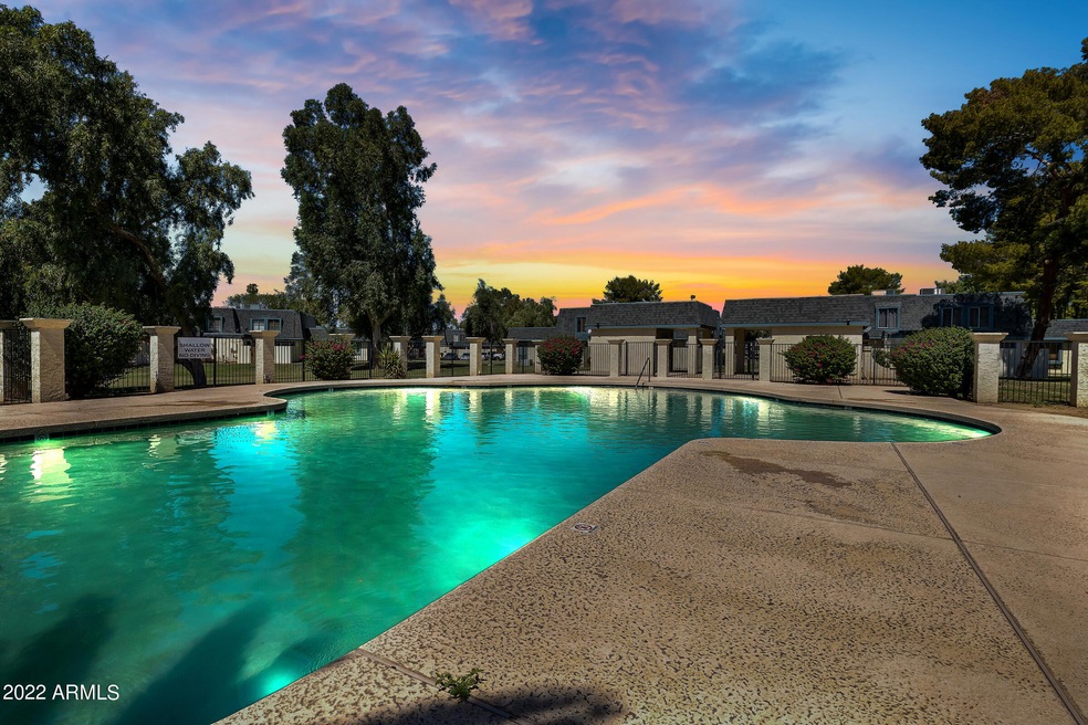 3215 W Royal Palm Rd-27