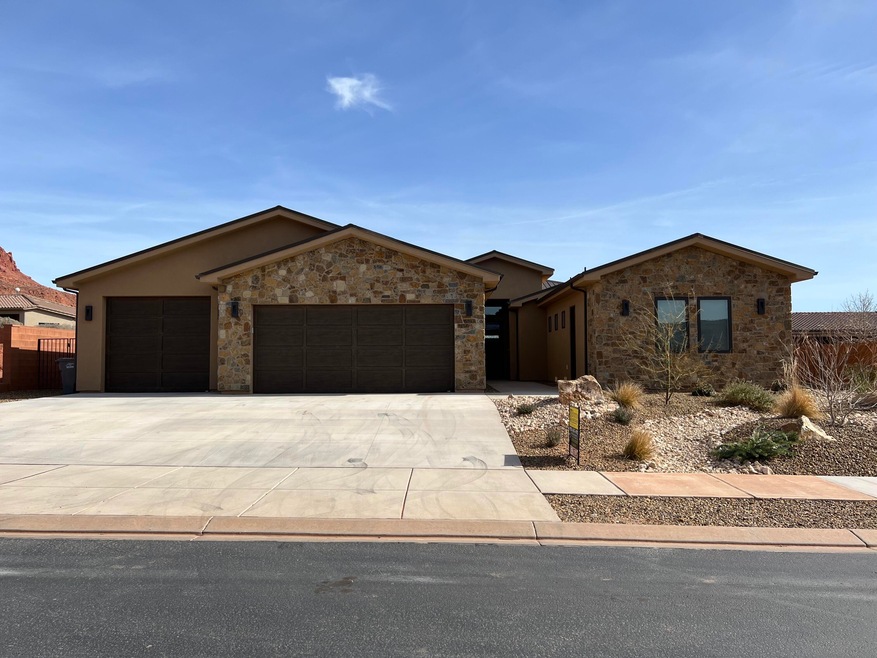 126 N Arrowhead