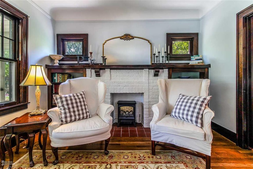 1165 Nottingham Rd, Grosse Pointe Park, MI 48230 - photo 1