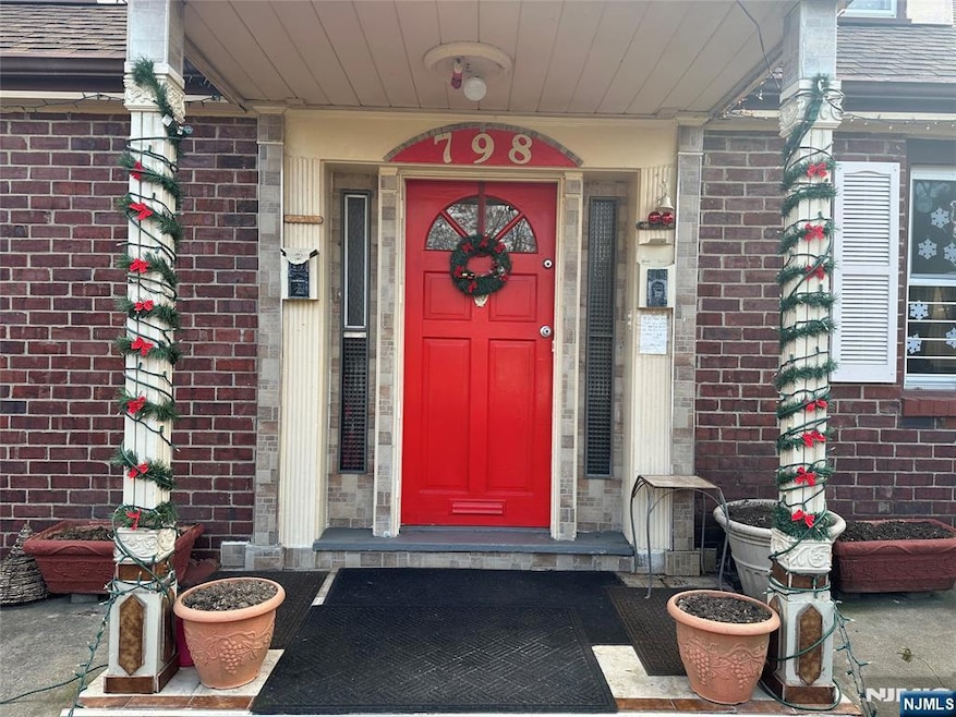 798 Bergen Blvd, Ridgefield, NJ 07657 - photo 1