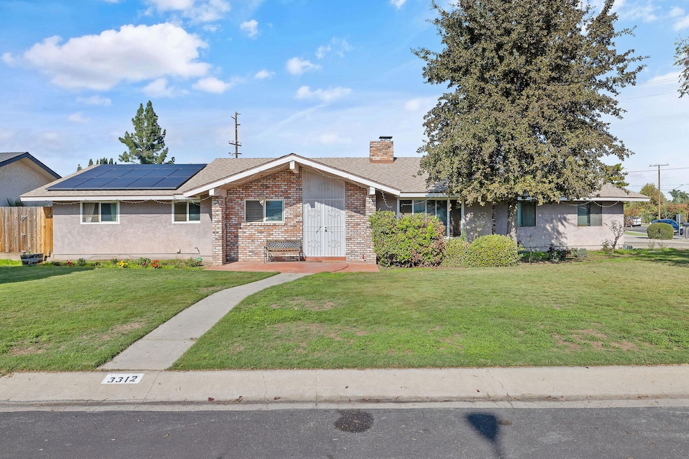 3312 W Cutler Ave, Visalia, CA 93277 - photo 1