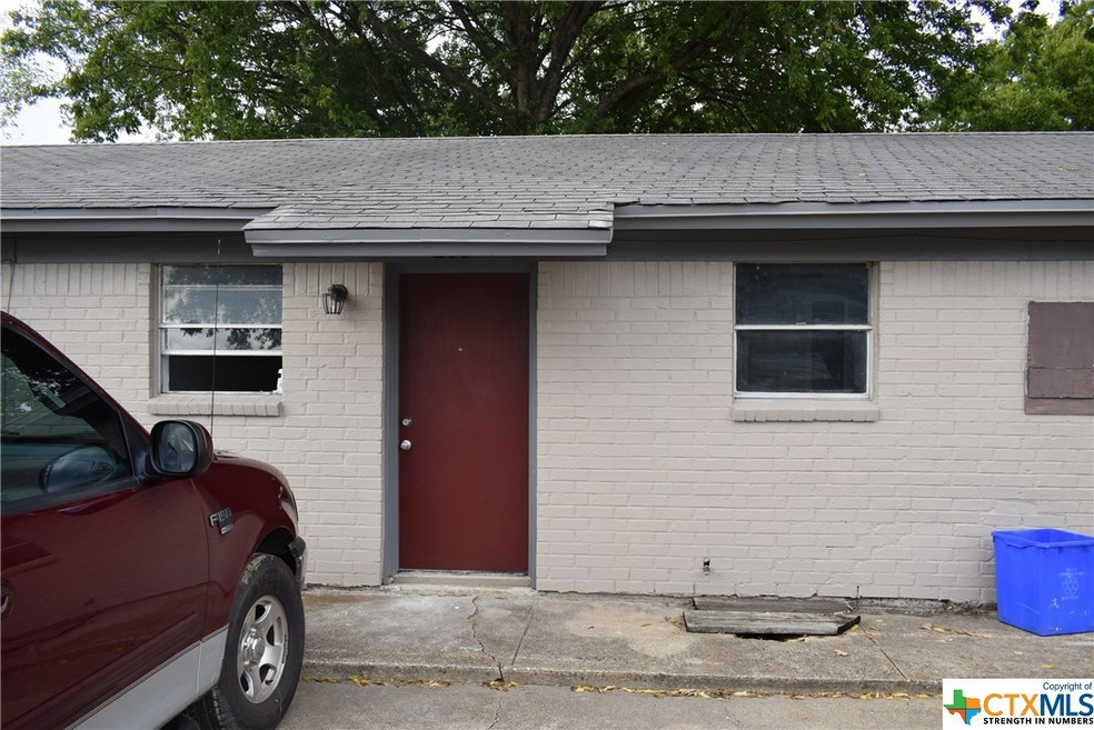 208 E Reagan Ave, Copperas Cove, TX 76522 - photo 1