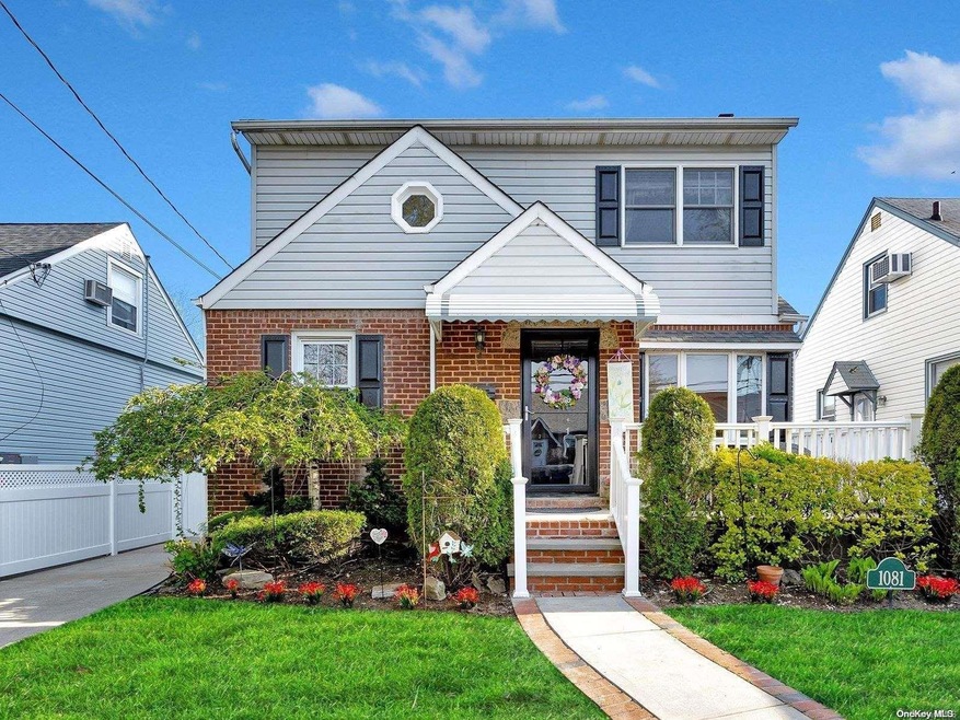 Sold $735,000 • Co-Listing Agent