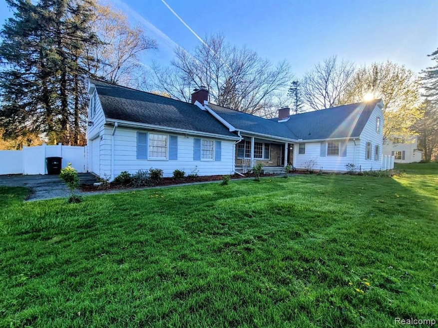 5614 Sugar Bush Ln, Flint, MI 48532 - photo 1