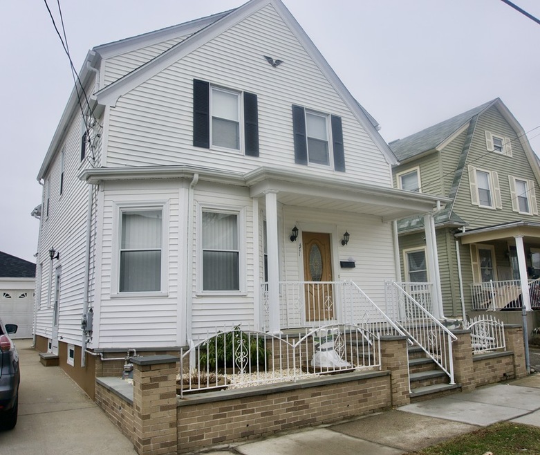 174 Indiana Ave, Providence, RI 02905 - photo 1