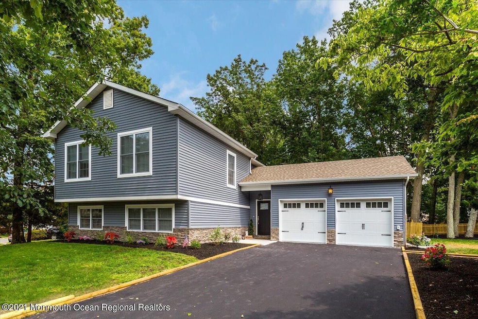01-11SilversmithCt_0001