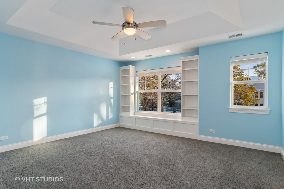 456 N Emery Ln, Elmhurst, IL 60126 - photo 1