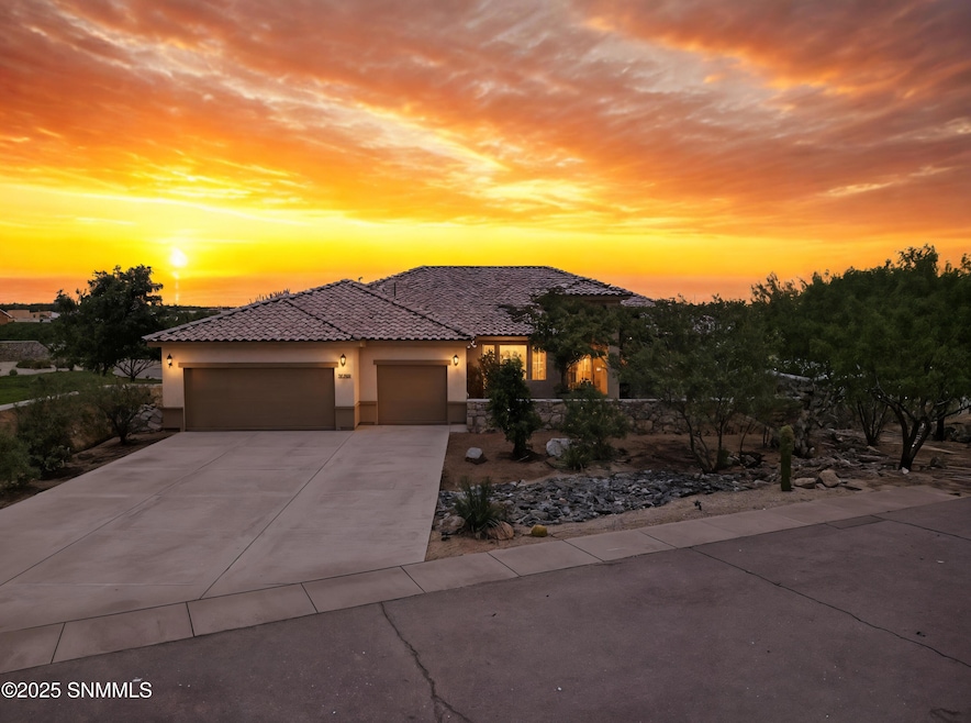 For Sale $765,000 • Co-Listing Agent