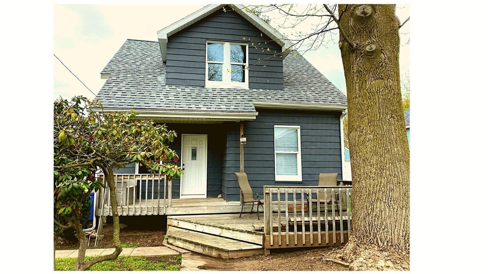 68 Lansing St, La Porte, IN 46350 - photo 1