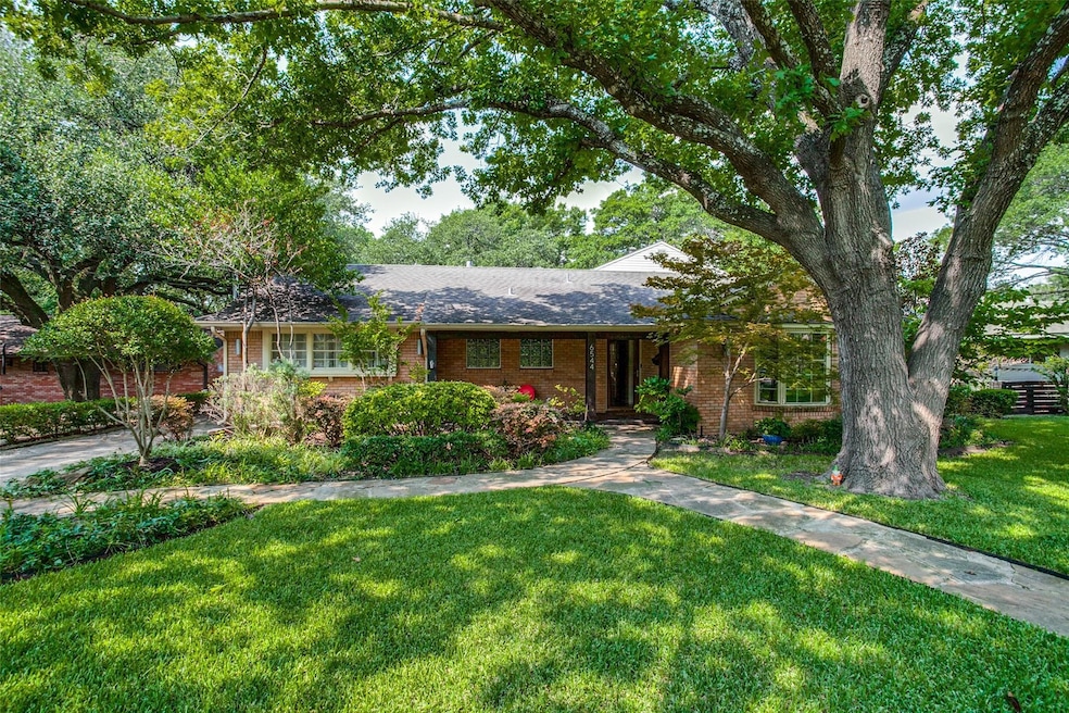 6544 Lange Cir, Dallas, TX 75214 - photo 1