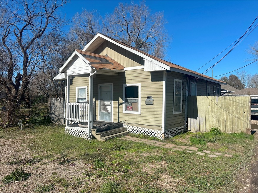 3711 Mount Pleasant St, Houston, TX 77021 - photo 1